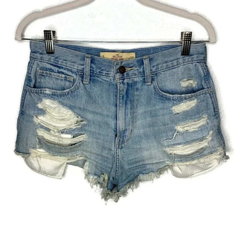 Hollister High Rise Distressed Vintage Short 27